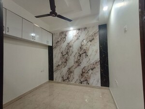 Room in 3 BHK Builder Floor at Sector 2a Vasundhara – for Sale