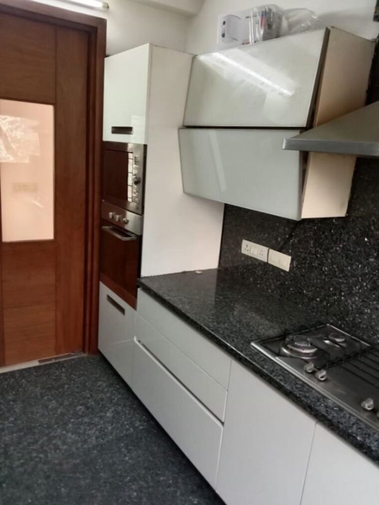 Kitchen, lajpat nagar i 2 Bedroom 950 Sq.Ft. Builder Floor In Lajpat Nagar I Delhi 10050898