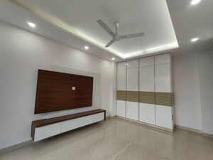 2 BHK Apartment For Rent in Saket