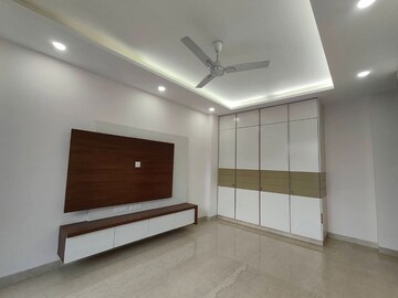 2 BHK Apartment For Rent in Saket