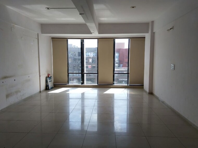 Room, shilp-arista Commercial Office Space 575 Sq.Ft. In Bodakdev Ahmedabad 10050933