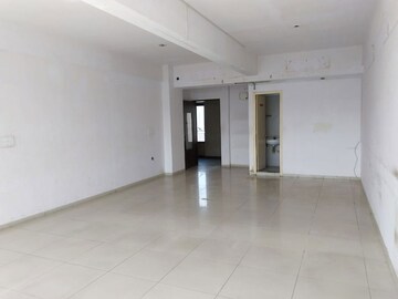 Room in  Office Space at Shilp Arista, Bodakdev – for Rent