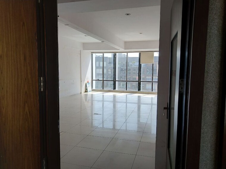 Balcony, shilp-arista Commercial Office Space 575 Sq.Ft. In Bodakdev Ahmedabad 10050933