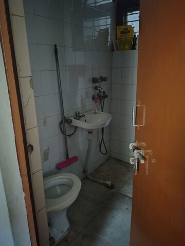 Bathroom in 2 BHK Builder Floor at Rajendra Nagar Sector 5 – for Rent