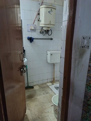 Bathroom in 2 BHK Builder Floor at Rajendra Nagar Sector 5 – for Rent