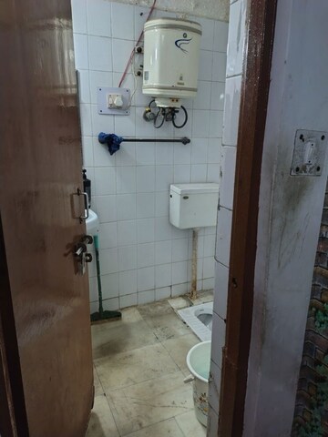 Bathroom in 2 BHK Builder Floor at Rajendra Nagar Sector 5 – for Rent