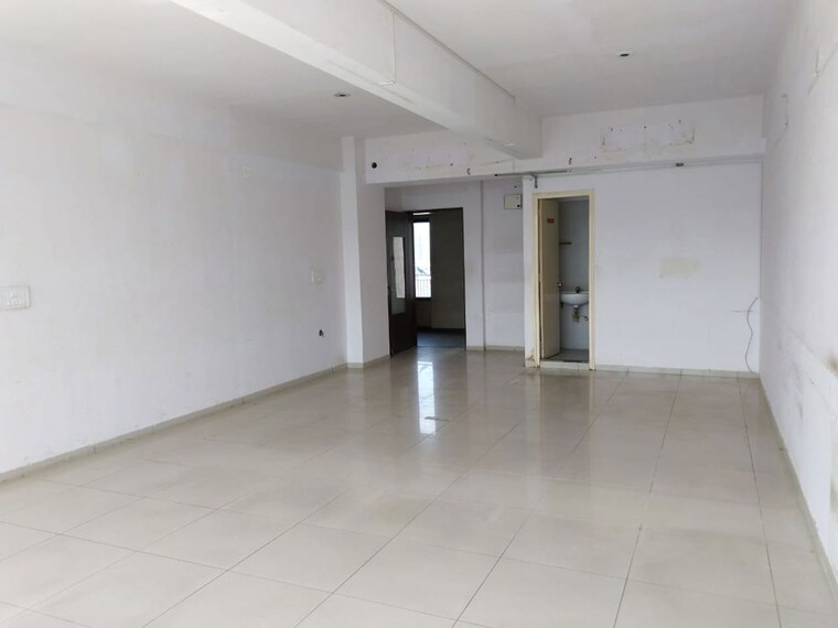 Room, shilp-arista Commercial Office Space 575 Sq.Ft. In Bodakdev Ahmedabad 10050955