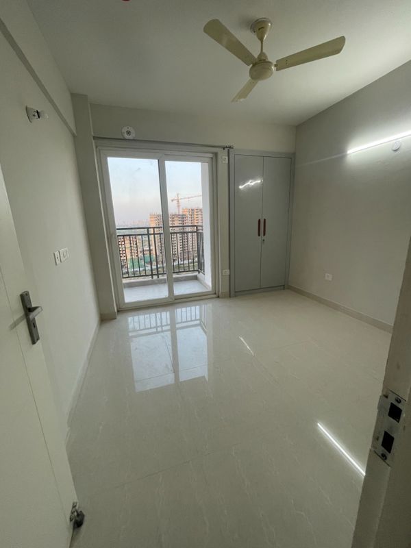 2 BHK + Study Room Apartment For Rent in Samridhi Luxuriya Avenue