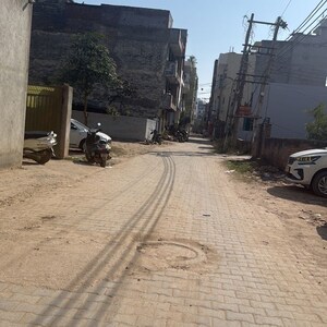 Parking in  Plot at New Palam Vihar Phase 1 – for Sale