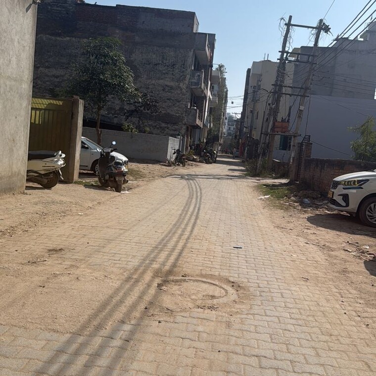  Parking, new palam vihar phase 1  150 Sq.Yd. Plot In New Palam Vihar Phase 1 Gurgaon 10050996