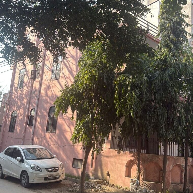 Exterior View, new palam vihar phase 1  150 Sq.Yd. Plot In New Palam Vihar Phase 1 Gurgaon 10050996