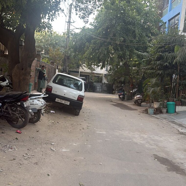  Parking, new palam vihar phase 1  150 Sq.Yd. Plot In New Palam Vihar Phase 1 Gurgaon 10050996