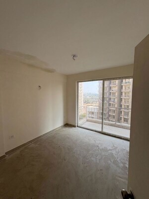 Room in 2 BHK Apartment at Bedarwals Sixty Three Golf Drive, Sector 63 – for Rent