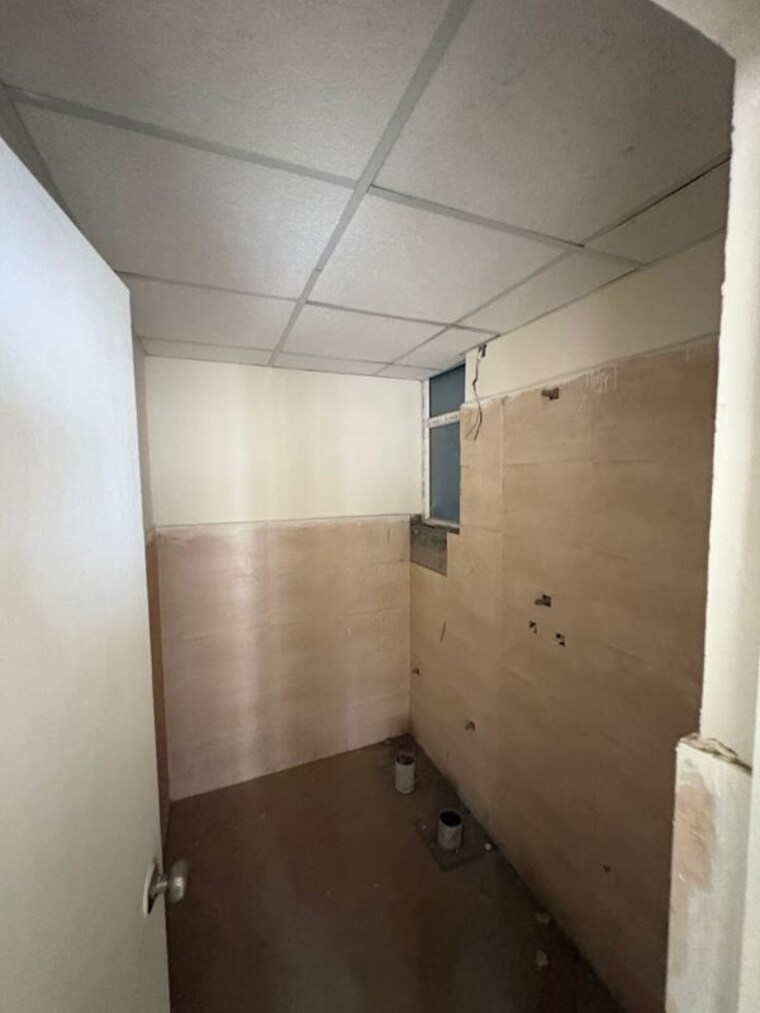 Bathroom, bedarwals-sixty-three-golf-drive 2 Bedroom 700 Sq.Ft. Apartment In Sector 63 Gurgaon 10046390