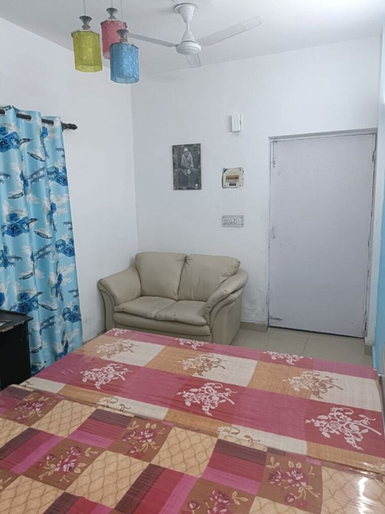 Bedroom, rwa-apartments-sector-52 2 Bedroom 1200 Sq.Ft. Builder Floor In Sector 52 Noida 10051008
