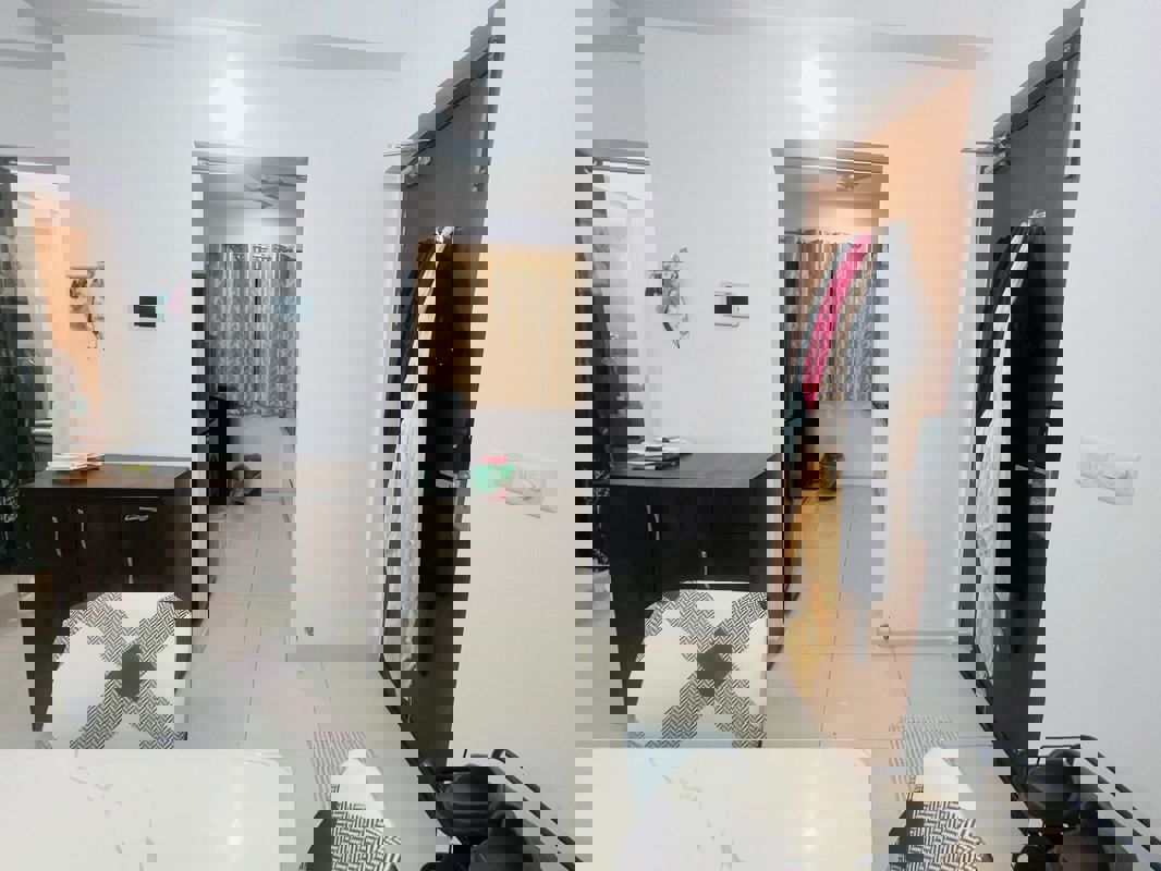 2 BHK 750 Sq.Ft. Apartment in Amanora Gold Towers