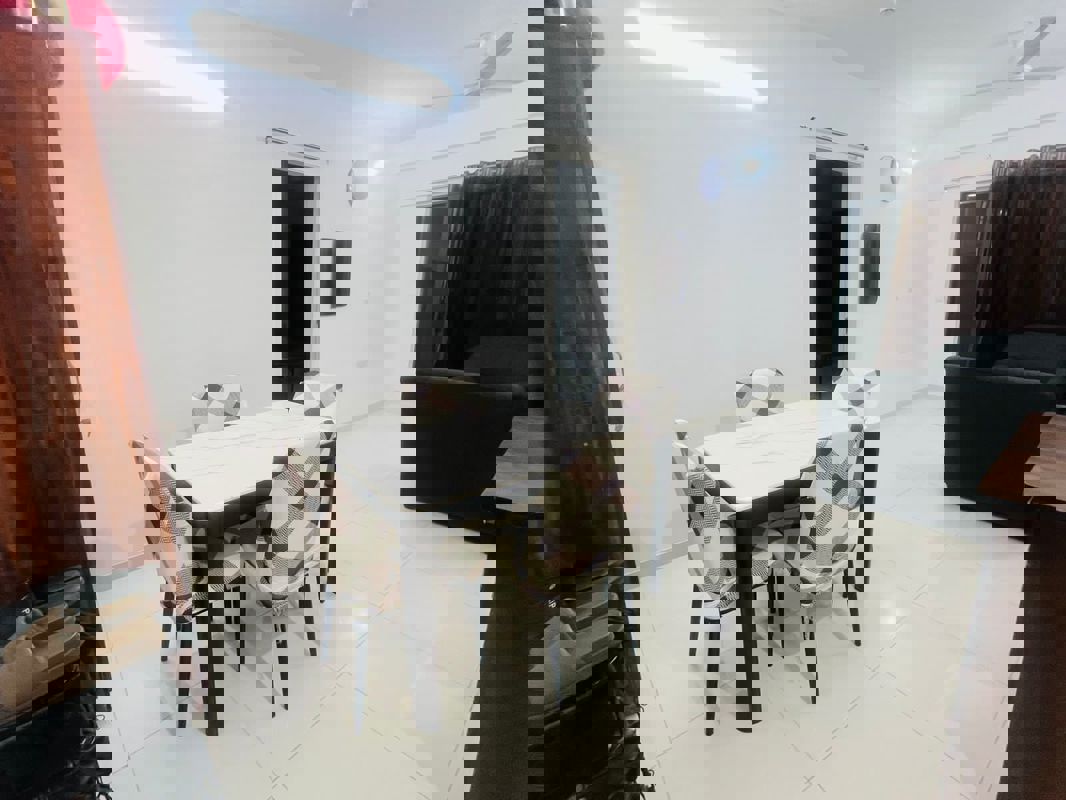 2 BHK 940 Sq.Ft. Apartment in Amanora Gold Towers