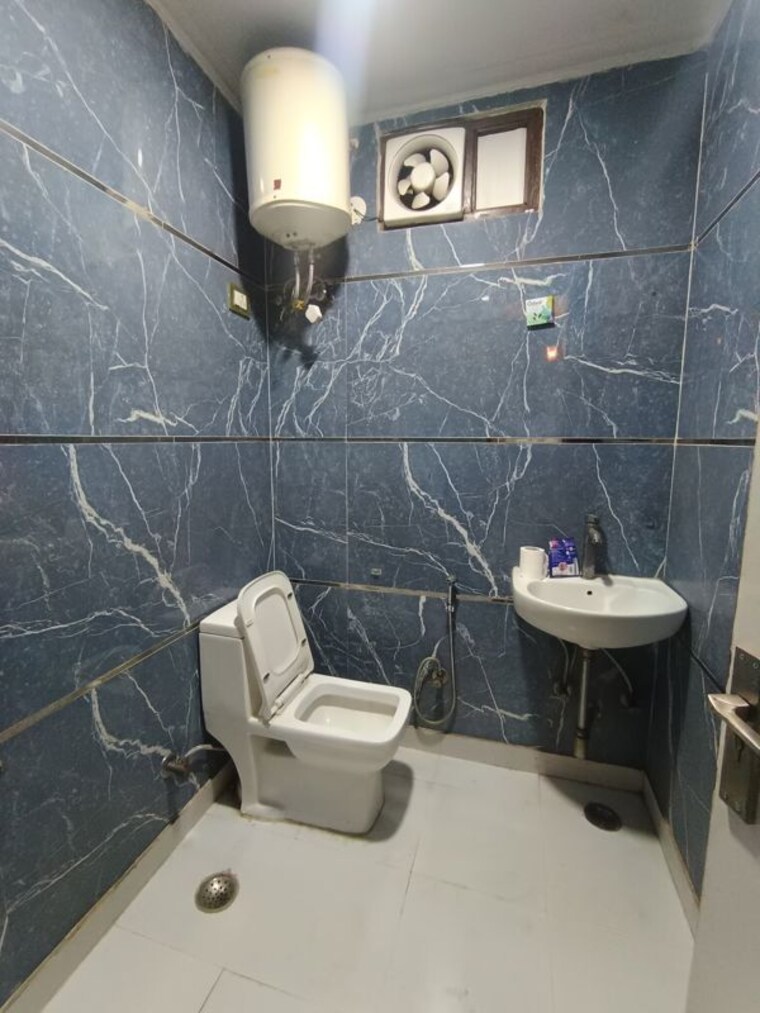 Master Bedroom, panchsheel vihar 3 Bedroom 1800 Sq.Ft. Builder Floor In Panchsheel Vihar Delhi 10051119