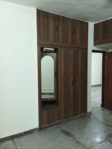 Room in 2 BHK Builder Floor at Malviya Nagar – for Rent