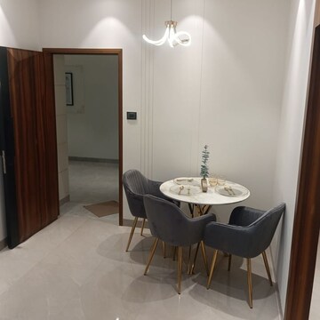 Team Area in 2 BHK Apartment at H Rishabraj Opulence, Goregaon West – for Sale