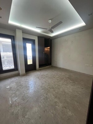 Room in 5 BHK Apartment at Prime City Greater Noida, Sector 3 Greater Noida – for Sale