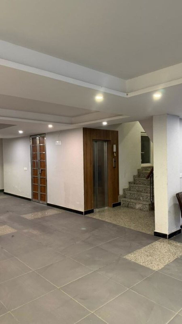 undefined, om-tower 1 Bedroom 163 Sq.Yd. Apartment In Dlf City Phase 3 Gurgaon 10051140