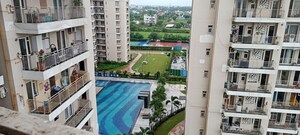 Master Plan in 3 BHK Apartment at BPTP Discovery Park, Sector 80 – for Rent