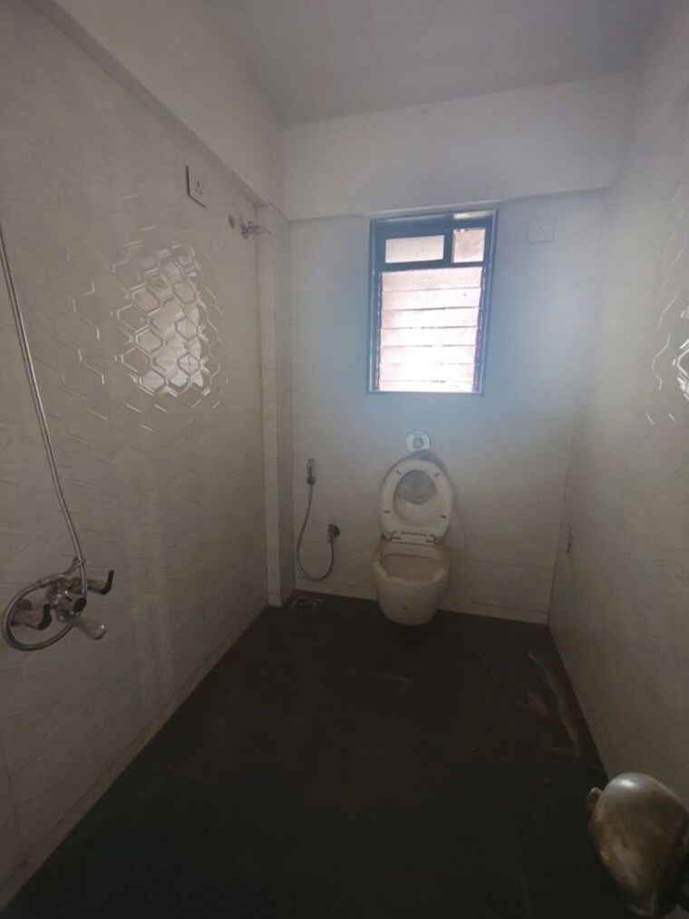 Bathroom, arihant-balaji-pride 3 Bedroom 955 Sq.Ft. Apartment In Chembur Mumbai 10051144