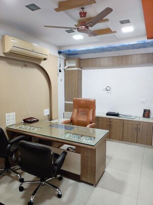  Office Space For Rent in Sola