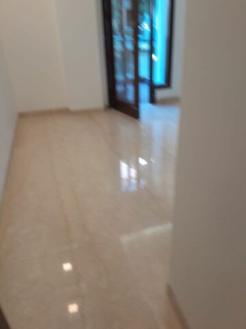 Room in 5 BHK Builder Floor at Panchsheel Park – for Sale