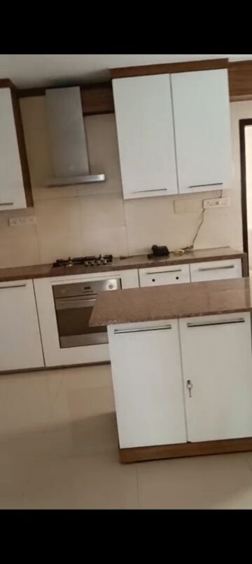 Kitchen in 4 BHK Villa at Defence Colony – for Rent