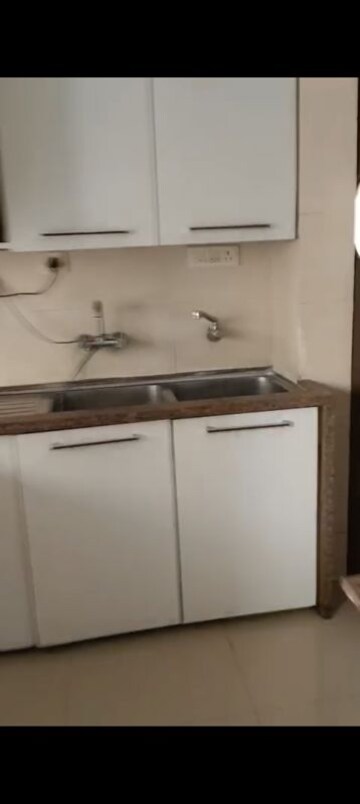 Kitchen in 4 BHK Villa at Defence Colony – for Rent