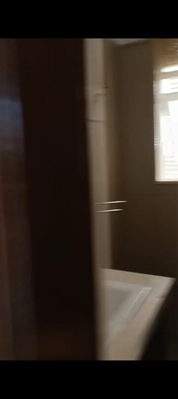 Room in 4 BHK Villa at Defence Colony – for Rent