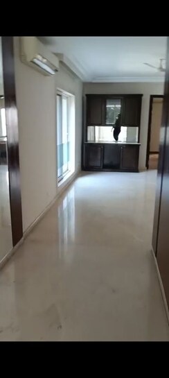 4 BHK + Servant Room Villa For Rent in Defence Colony