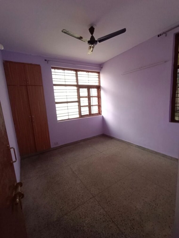 Room, rajendra nagar sector 3 1 Bedroom 52 Sq.Yd. Builder Floor In Rajendra Nagar Sector 3 Ghaziabad 10051199