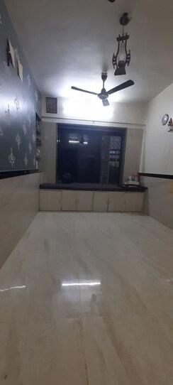 2 BHK Apartment For Sale in Rajanigandha CHS