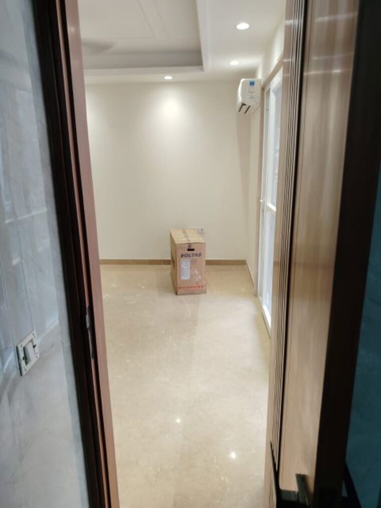 Room, lajpat nagar ii 4 Bedroom 2700 Sq.Ft. Builder Floor In Lajpat Nagar ii Delhi 10051227