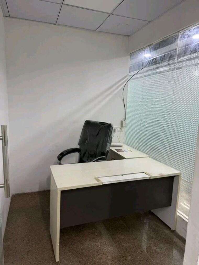 Team Area, sector 2 Commercial Office Space 400 Sq.Ft. In Sector 2 Noida 10051238