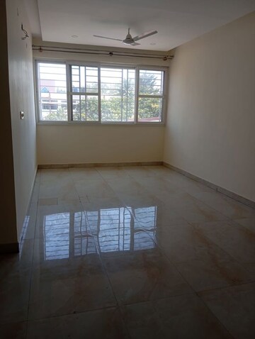 Room in 2 BHK Apartment at Alexandria Apartments, Richmond Town – for Rent