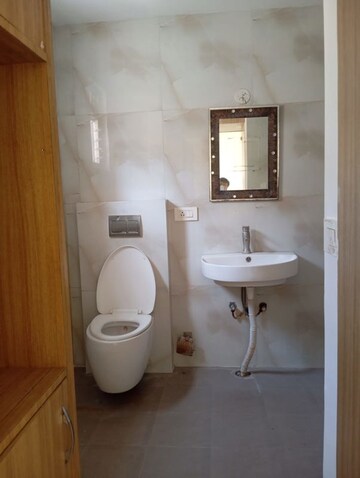 Bathroom in 2 BHK Apartment at Alexandria Apartments, Richmond Town – for Rent