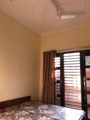 Room in 2 BHK Apartment at GMADA Eco City, North Mullanpur – for Rent