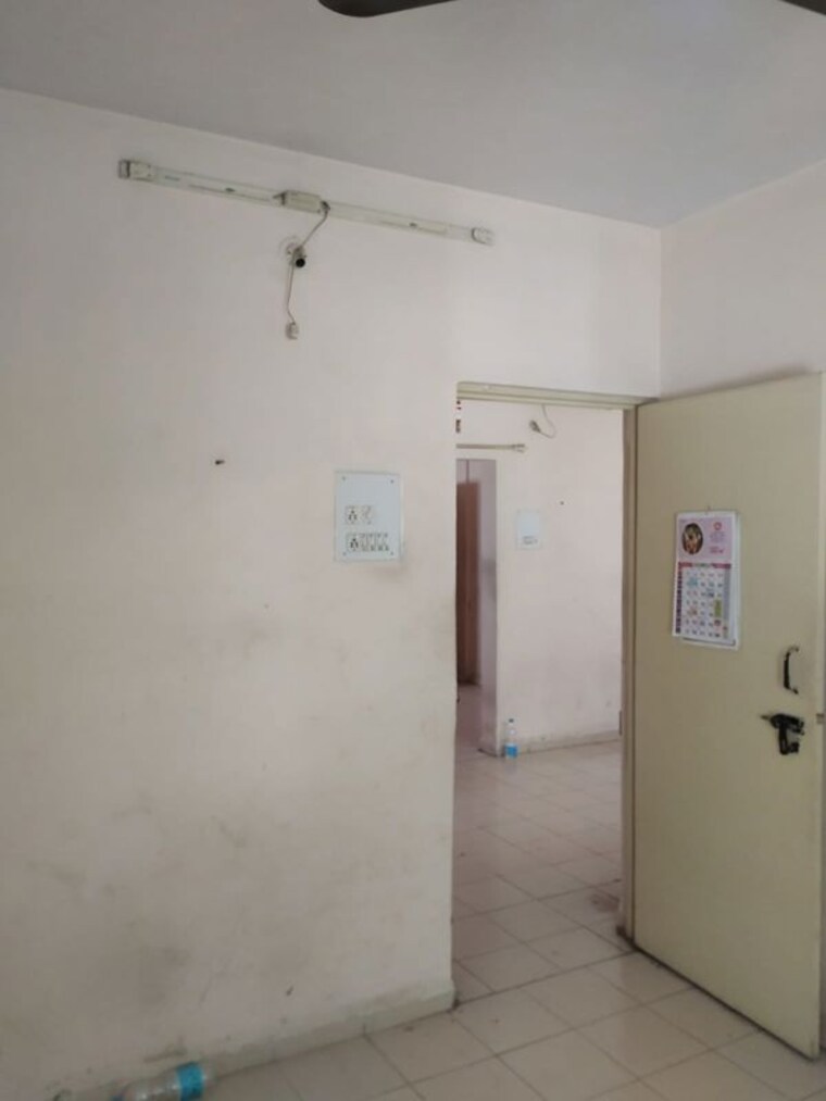 Room, mahalaxmi-vihar 1 Bedroom 600 Sq.Ft. Apartment In Vishrantwadi Pune 10051239