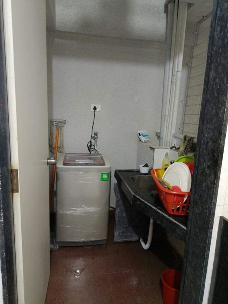 Bathroom, goel-ganga-kunj 1 Bedroom 550 Sq.Ft. Apartment In Vishrantwadi Pune 10051255
