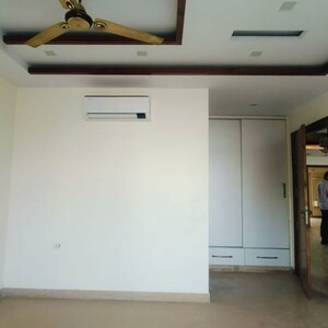 Room in 3.5 BHK Apartment at RPS Savana, Sector 88 – for Rent