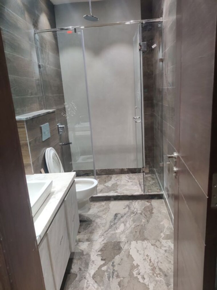 Washroom, green park Commercial Office Space 1300 Sq.Ft. In Green Park Delhi 10051235