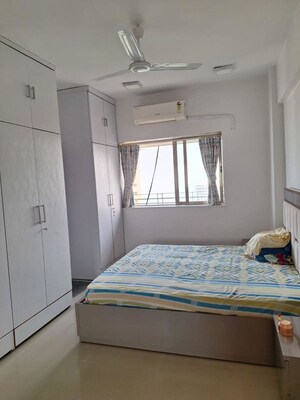 Bedroom in 2 BHK Apartment at Gitanjali	CHS Malabar Hill, Malabar Hill – for Rent