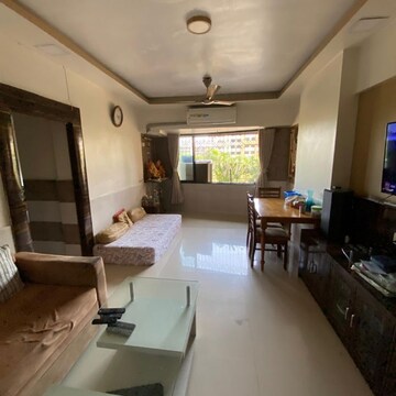 Team Area in 2 BHK Apartment at Royal Classic Co Op Society, Shashtri Nagar – for Rent