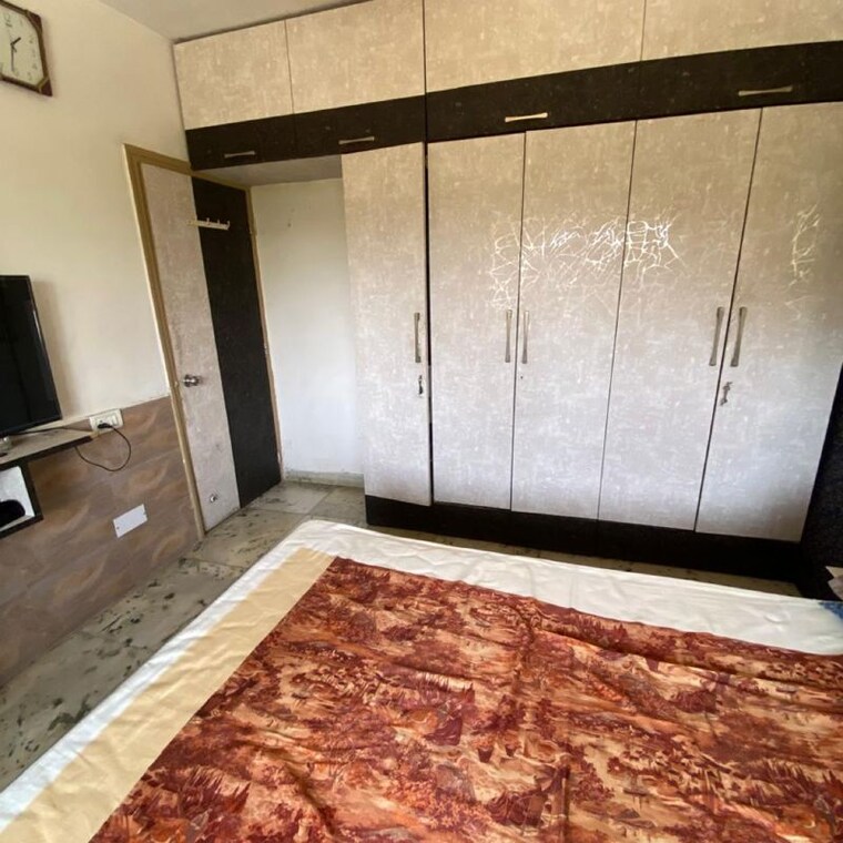 Kitchen, royal-classic-co-op-society 2 Bedroom 950 Sq.Ft. Apartment In Shashtri Nagar Mumbai 10051335