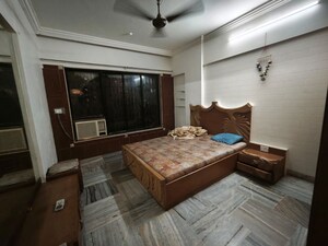 Bedroom in 2 BHK Apartment at Sunny Estate, Chembur – for Rent