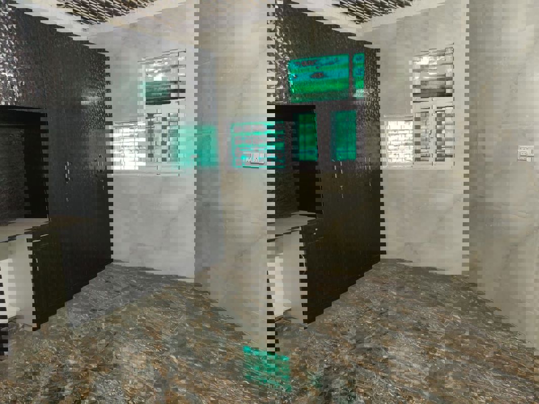 1 Rk  400 Sq.Ft. Apartment in Park View Apartments Noida